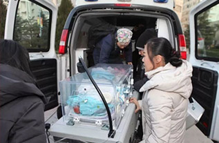 萨嘎县妇婴监护型护送